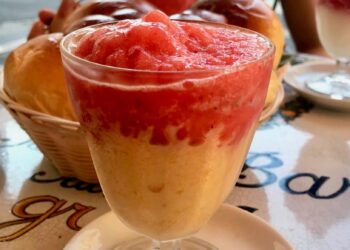 Ein Leckerbissen mit drei Zutaten, genau richtig für den Sommer