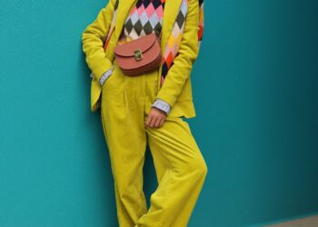 ALLE BUNTEN STRICKSTÜCKE