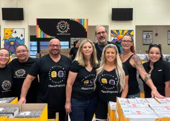 Verlosung von Rucksäcken und Schulmaterialien