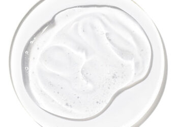 Vorteile und Produkte von Hyaluronsäure für die Haut | Jane Iredale