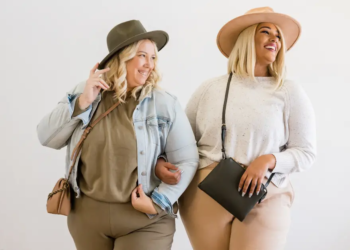 7 Thanksgiving-Outfit-Formeln für eine gemütliche Feier!