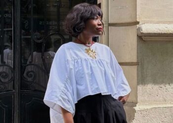 Die 6 besten französischen Mode-Influencer, denen Sie für stilvolle Outfits folgen sollten