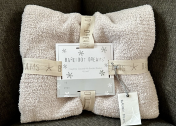 Möchten Sie eine Barefoot Goals-Decke gewinnen? (3 Gewinner!)