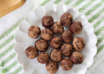 Traditionelle Rumkugeln – ein schönes Chaos