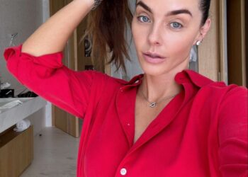 8 Pferdeschwanzhacks für dünne Haare, um Ihren Look zu erhöhen