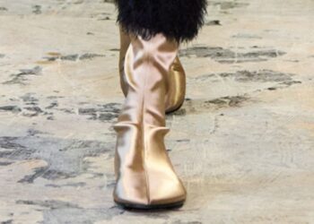 6 umstrittene Schuhtrends, die Modemenschen im Jahr 2025 lieben