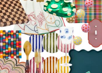 Eine sehr große farbenfrohe Zuhause bearbeiten