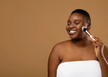 Tschüss Babygesicht! 5 Should-Have Contour Sticks für mollige Gesichter