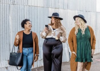 10 Tipps für Federstile und Einkaufshandbuch für Plus -Größe