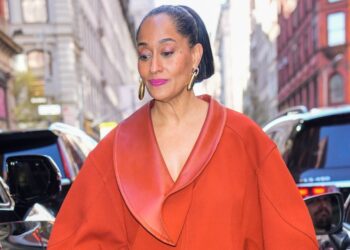 Von London bis LA tragen Promis ohne Unterbrechung weiße Röcke