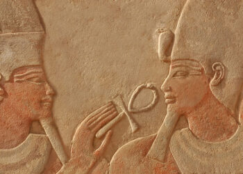 Cross Bracelets – ihre Herkunft und Entwicklung im Laufe der Zeit