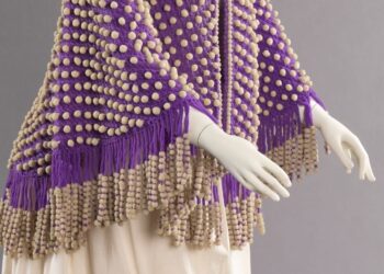 Bewerten Sie das Kleid: ein Ube Boba Cape – 1870er Stil