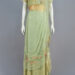 Bewerten Sie das Kleid: Frühlingsgrüne Kühlheit aus den 1910er Jahren
