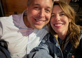 Freddie und ich haben eine Strategie zum Ansehen von Filmen