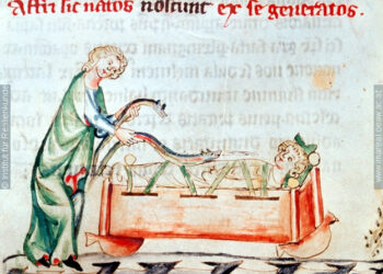 Historische Babyausstattung königlicher Säuglinge