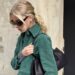 Elsa Hosk perfektionierte das Herbst-Styling in diesem 3-teiligen Look