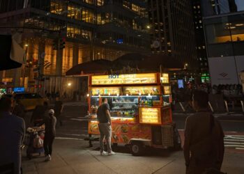 Ich wünsche Ihnen ein tolles Wochenende. | Tasse Jo