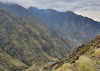 Erleben Sie das Flying Restaurant in Abha während Ihrer Umrah-Reise