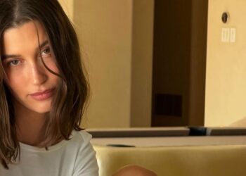 Hailey Bieber trug den T-Shirt-Pattern Nr. 1 im Jahr 2026