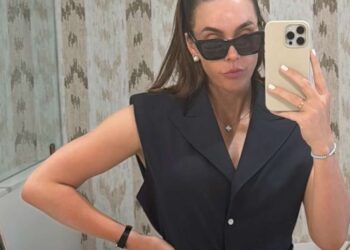 So bauen Sie zu Hause mit minimaler Ausrüstung Armkraft auf