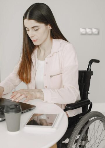 Sicherheit zu Hause für Menschen mit eingeschränkter Mobilität