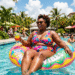 10 Should-Have-Accessoires für den Pool in Übergröße
