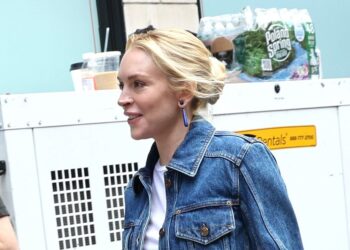 Lindsay Lohan hat diesen Millennial-Pattern gerade cool aussehen lassen