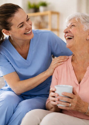 Warum die Wahl einer seriösen und zuverlässigen häuslichen Pflegeagentur wichtig ist