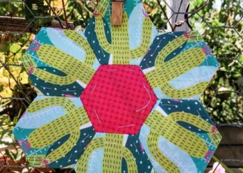 Freebie – 5/8″-seitige Sechsecke für das englische Paper Piecing – Sporting Historical past® Weblog