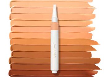 Behandelt der Skintuition Brightening Below Eye Concealer tatsächlich dunkle Augenlider?