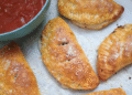 Schnelle und einfache Mini-Calzone (Idee für ein Familienessen im Wert von 10 $)