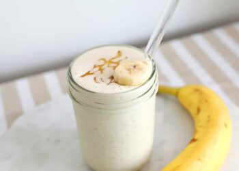 Bananen-Smoothie – ein wunderschönes Durcheinander