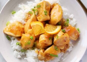 Orangen-Hühnersauce – eine schöne Sauerei