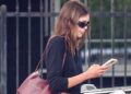 Kaia Gerber hat gerade Ugg-Stiefel und eine Chanel-Tasche zum #1-Outfit 2026 gemacht