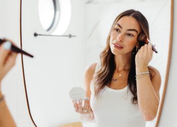 Beste Augenbrauenformen und Wimpernpflegetipps von einem Experten