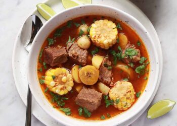 GANZ RUHIG, Sancocho